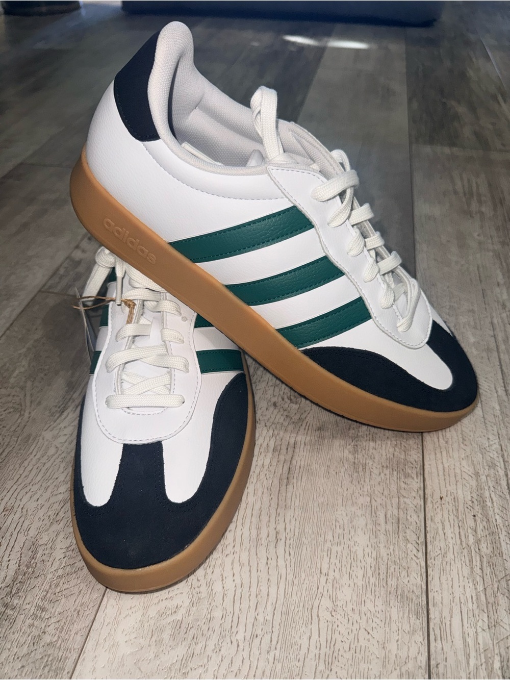 Adidas Barreda Men’s 13 White Green Black Gum Sole Sneakers New With Box